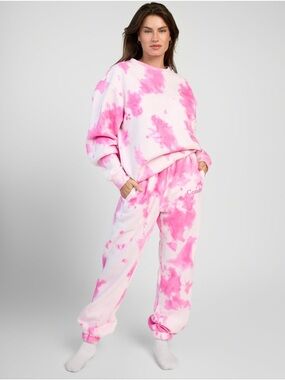 Comfrt strawberry swirl! BNIB! Size small top and medium bottoms!